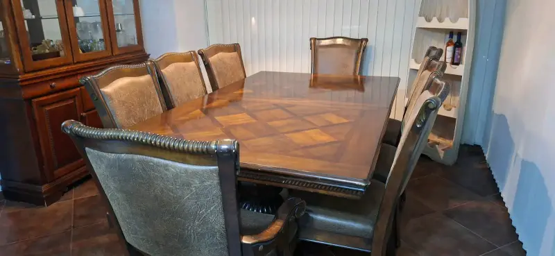 Juego de comedor de madera - 2