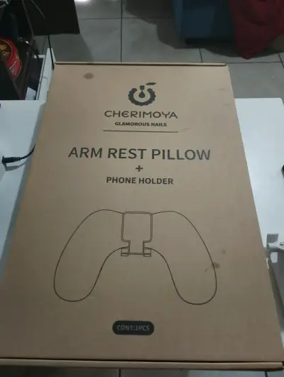 Cojín para brazo con soporte de celular - miniatura 1