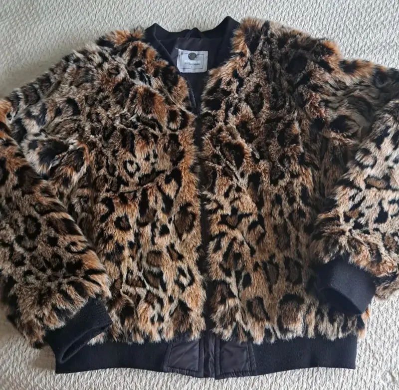 Chaqueta animal print