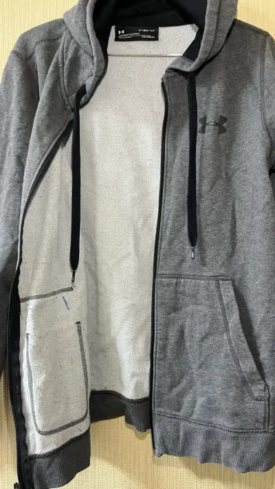 Polerón gris Under Armour - miniatura 4
