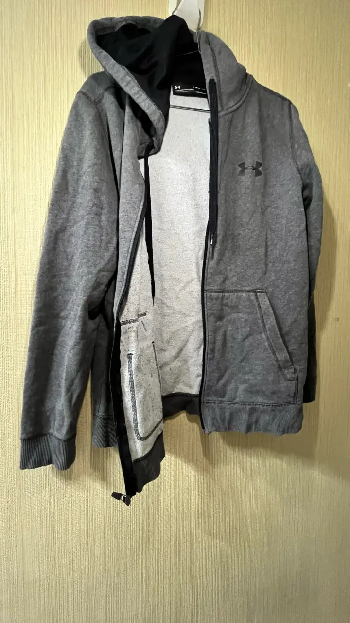 Polerón gris Under Armour - 6