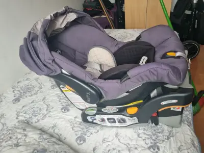 Silla de auto gris oscuro - miniatura 2
