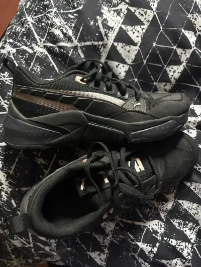 Zapatillas puma negras - miniatura 2