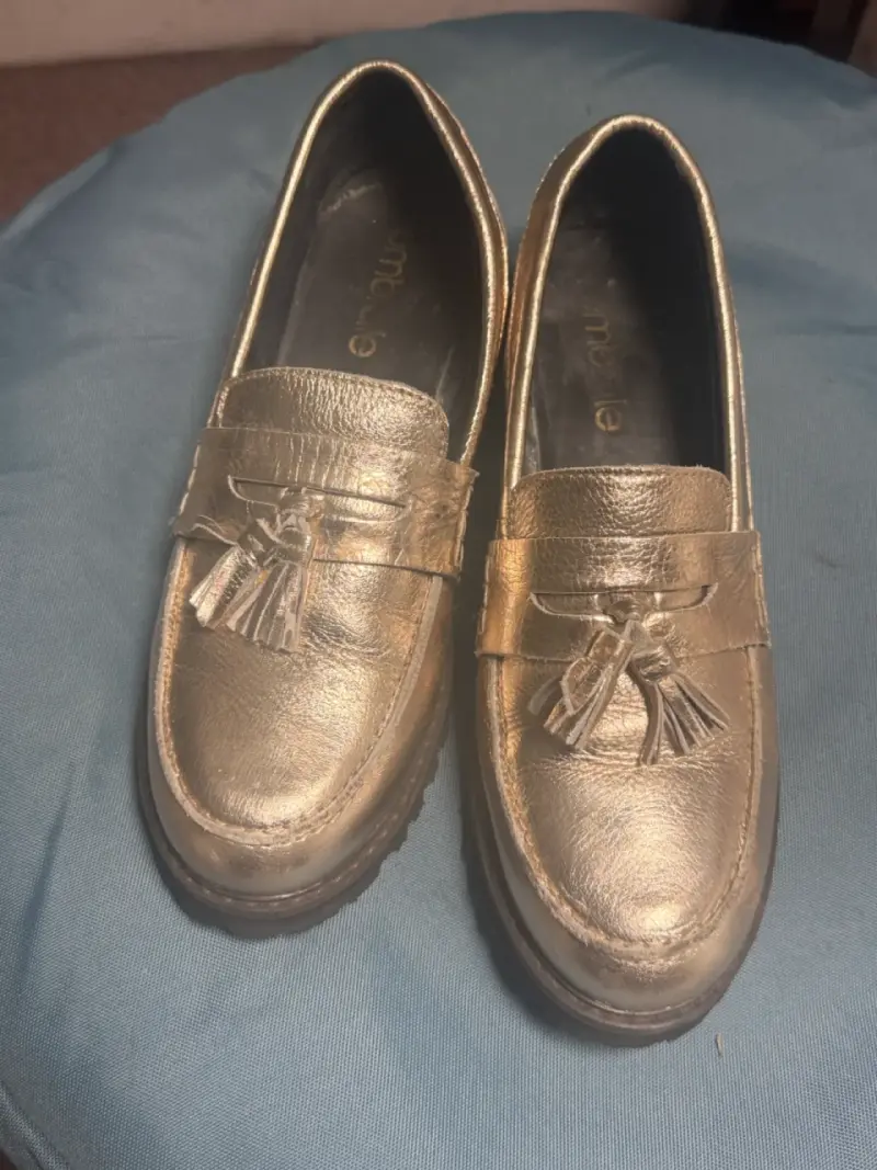 Mocasines dorados con flecos - 3