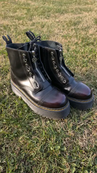 Botines negras con plataforma - miniatura 1