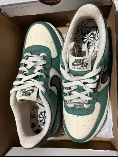 Zapatillas Nike Air Force 1 verde - miniatura 1