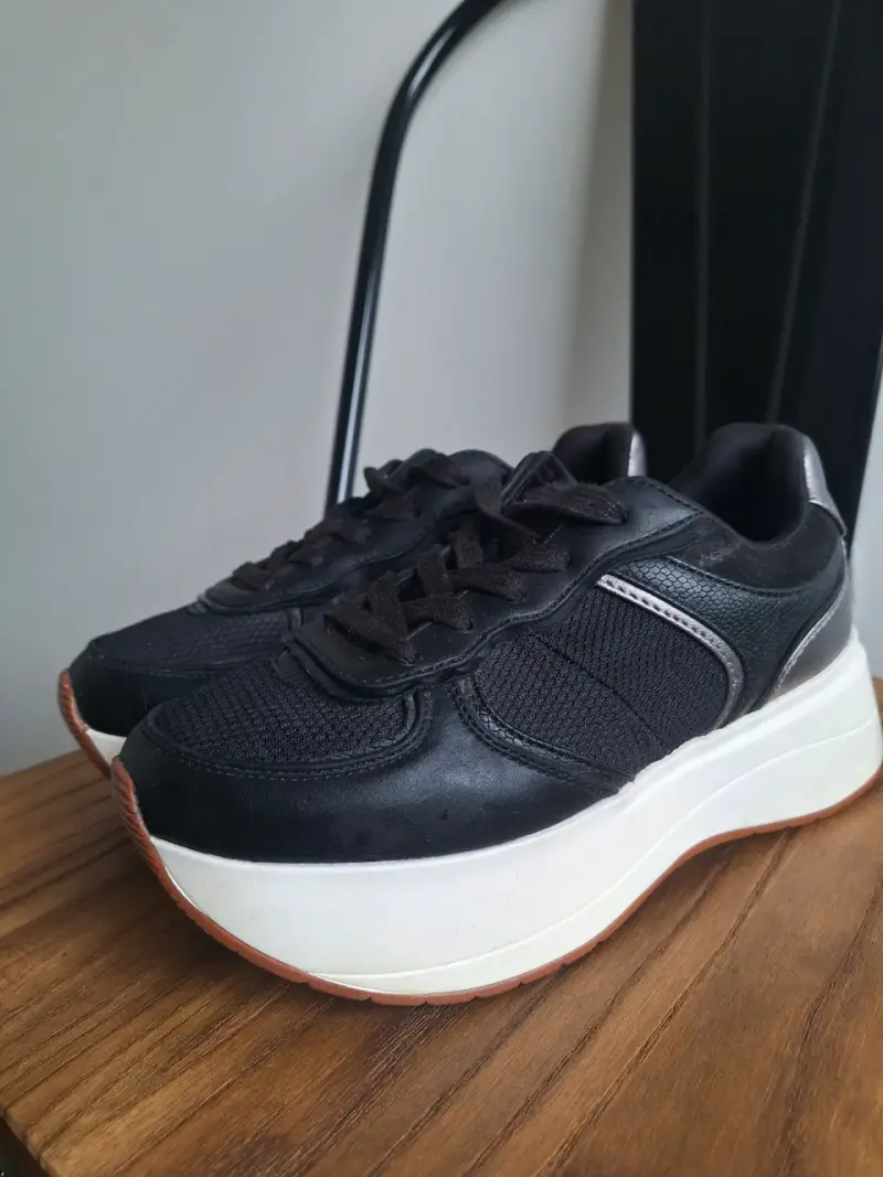 Zapatillas negras plataforma Basement - 1