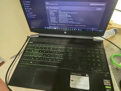 Notebook HP Pavilion Gaming - miniatura 1