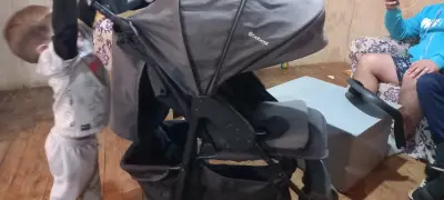 Coche de bebe marca bebesit - miniatura 1