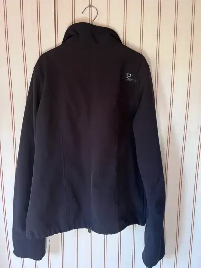 Chaqueta negra - miniatura 2