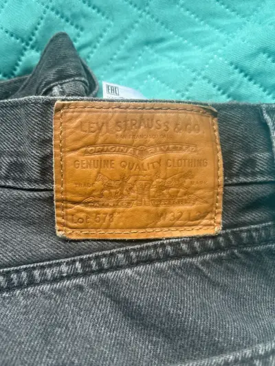 Jeans negros baggy levis - miniatura 3