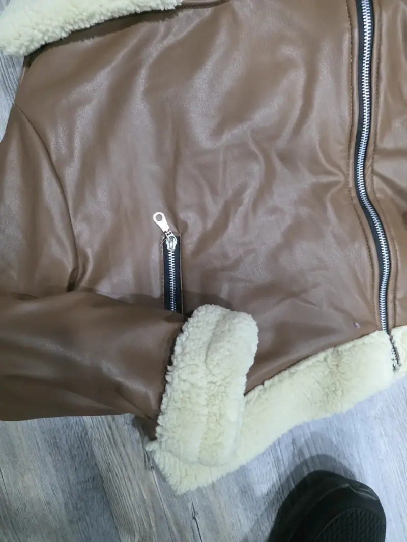 Abrigo de cuero marrón con forro - 3