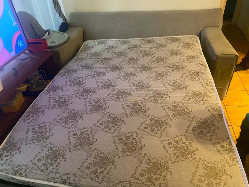Sofá beige en buen estado - 2