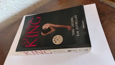 Libro 'Todo Oscuro, Sin Estrellas' - miniatura 2