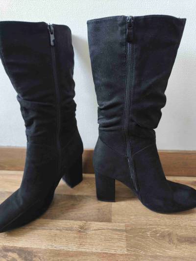 Botas negras de gamuza - miniatura 4
