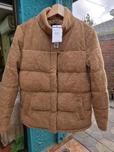 Chaqueta acolchada café nueva - miniatura 1