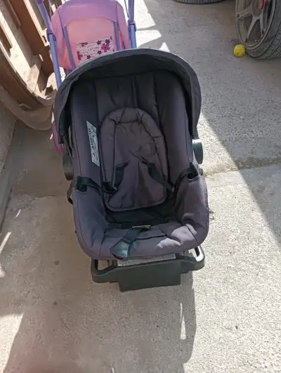 Silla para auto infantil - miniatura 1