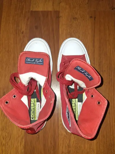 Zapatillas rojas de lona - miniatura 5