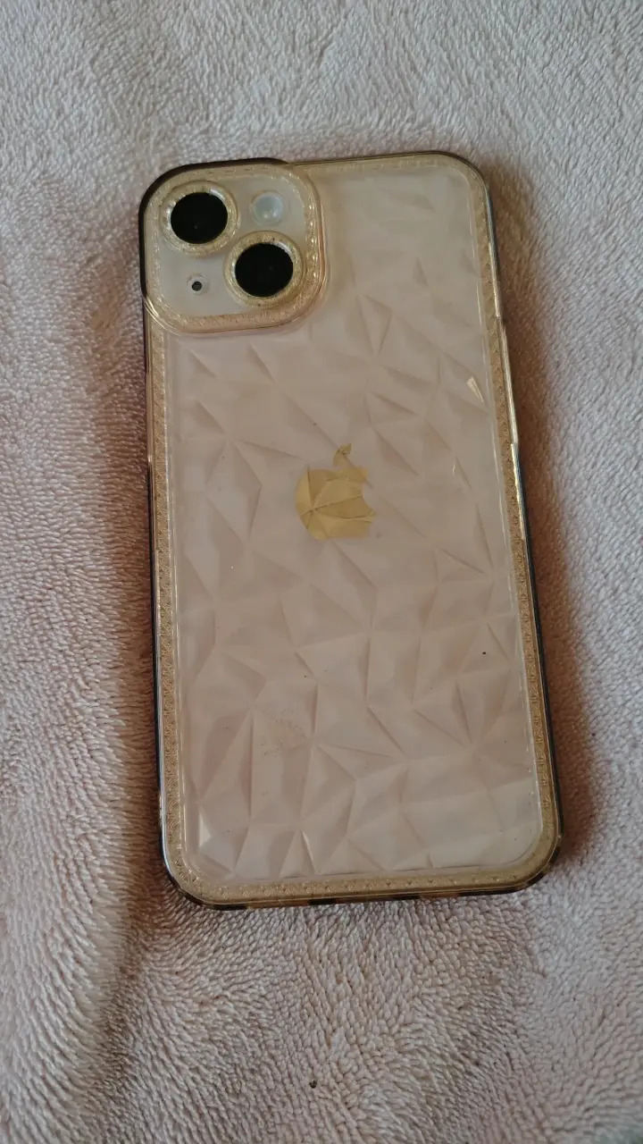 iPhone 14 con pantalla quebrada en la esquina - 2