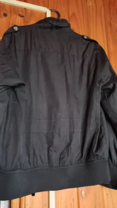 Chaqueta negra VCR prjct talla M - miniatura 5