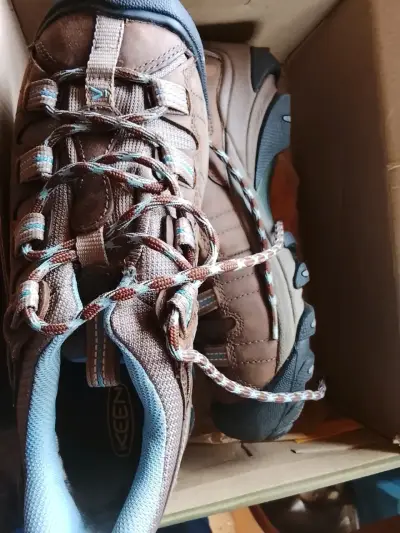 Caja de zapato zapatilla Keen - miniatura 2
