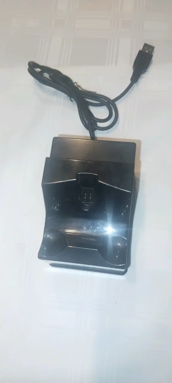 Consola PS4 con accesorios y juegos - 3