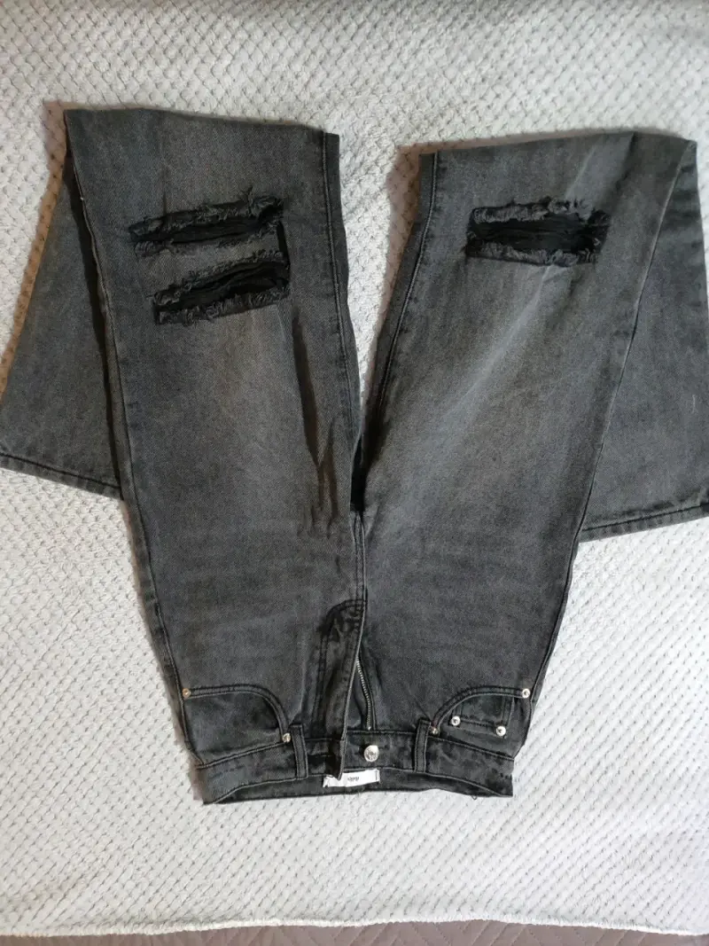 Jeans negros en buen estado. Talla xs - 2