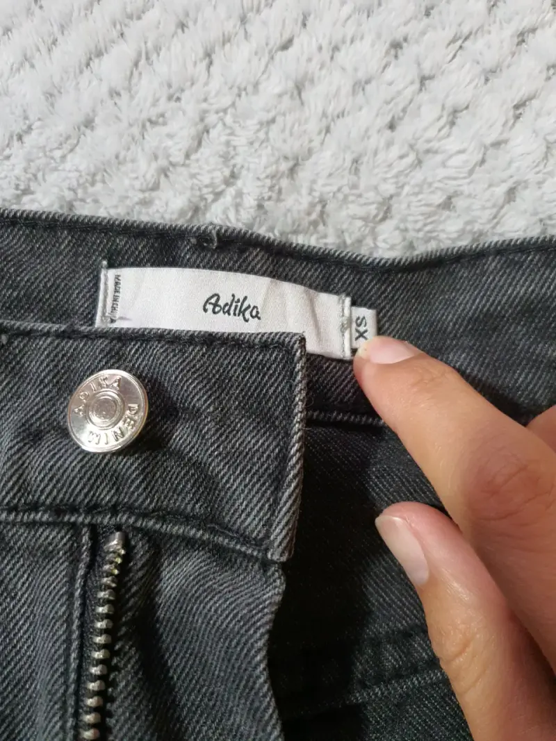 Jeans negros en buen estado. Talla xs - 3