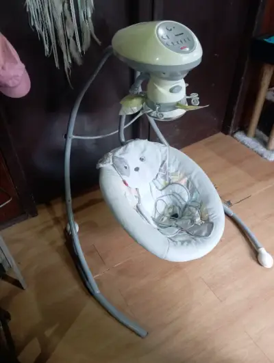 Columpio para bebé auténtico - miniatura 2