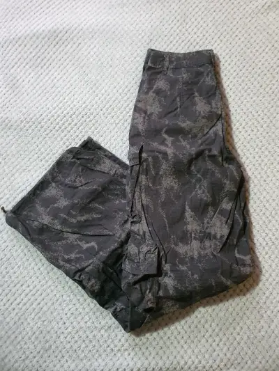 Pantalones camuflados estilo militar - miniatura 1
