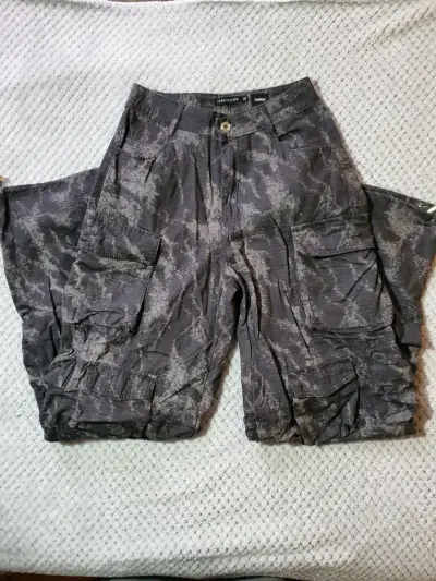 Pantalones camuflados estilo militar - miniatura 2