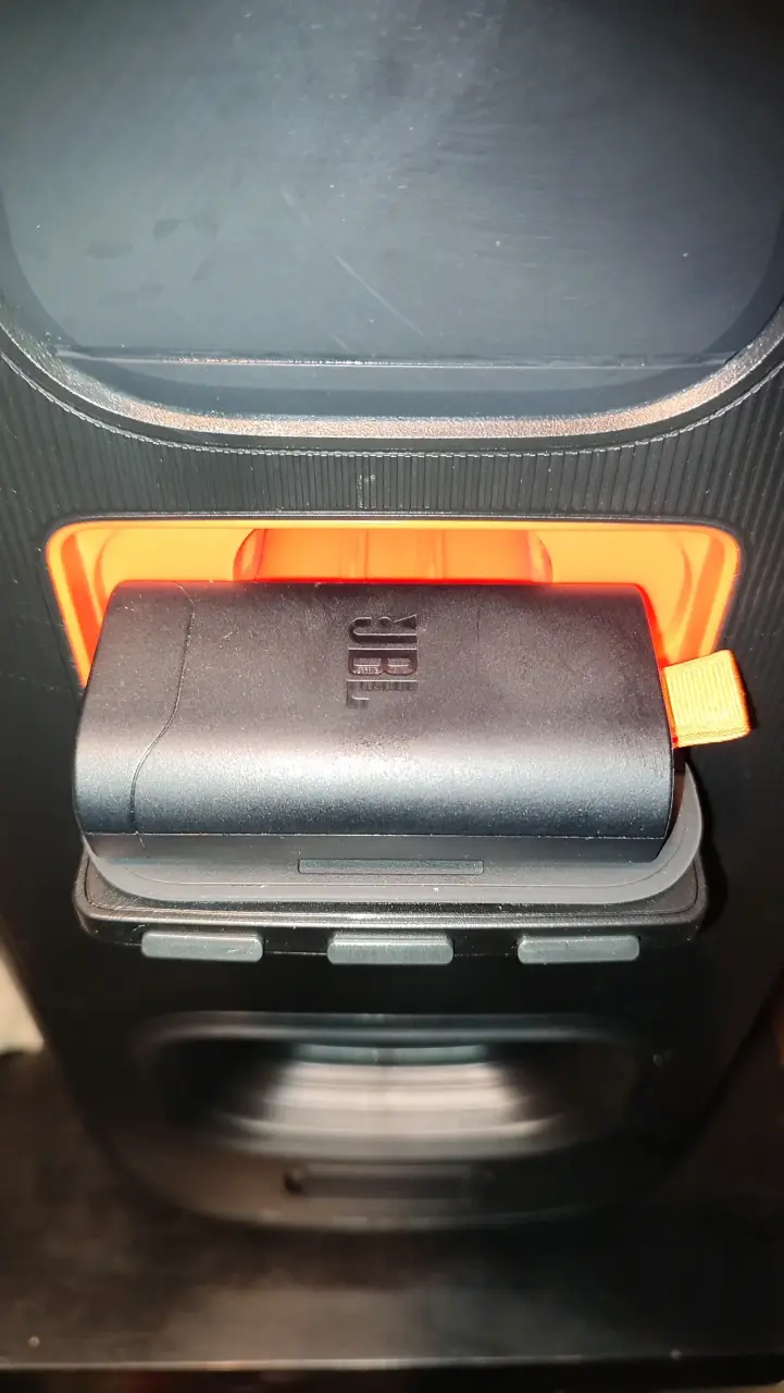 Parlante JBL con luces LED party box - 5