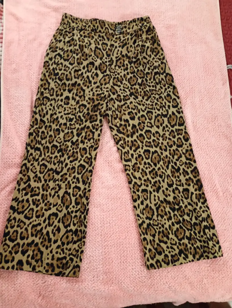 Pantalones estampado leopardo mujer - 1