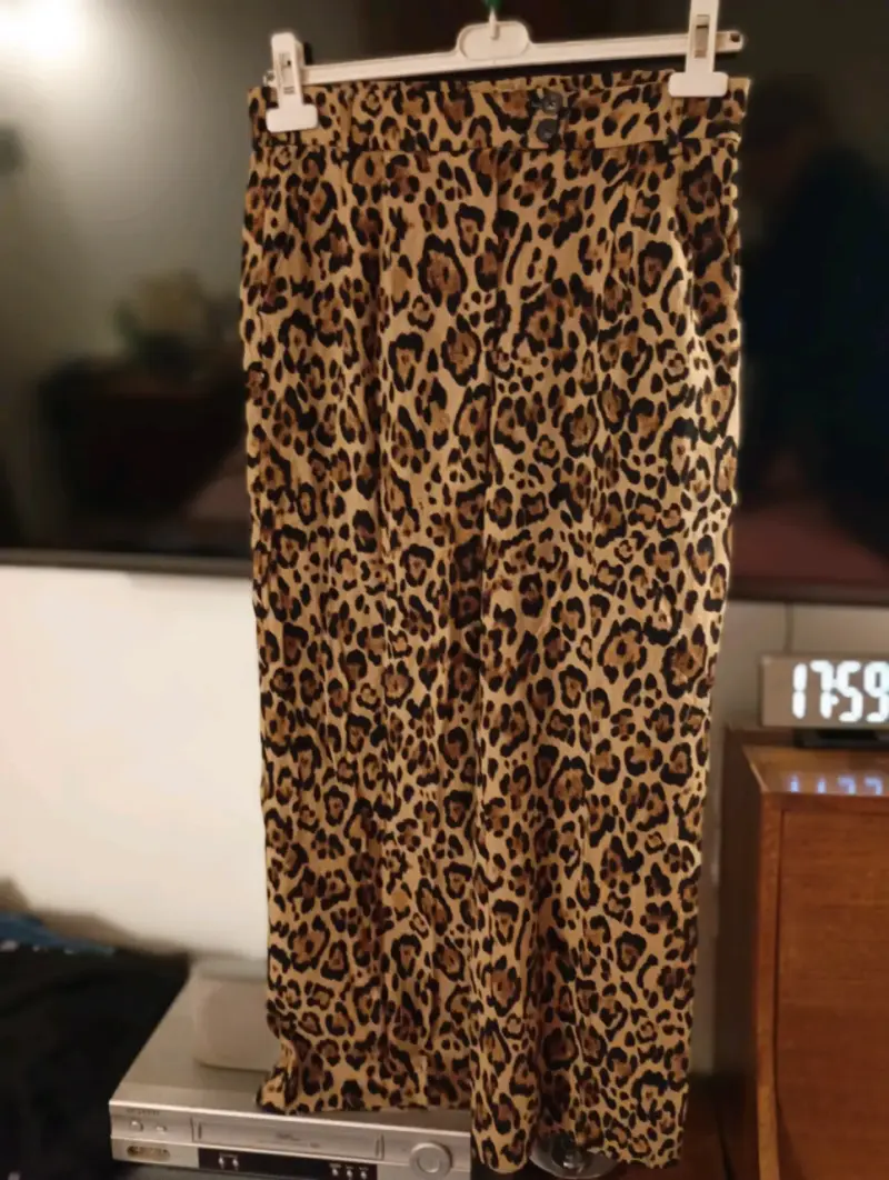 Pantalones estampado leopardo mujer - 4