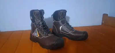 Botas de trabajo marrones - miniatura 2