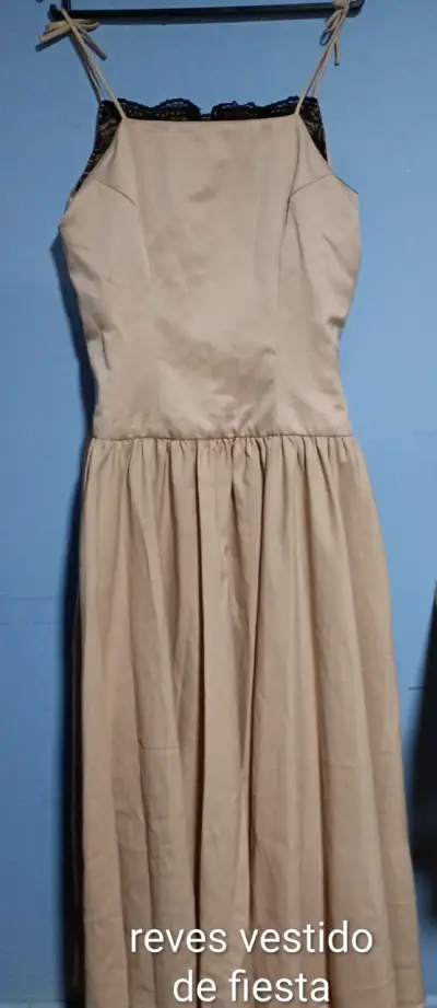 Vestido de fiesta elegante - miniatura 3