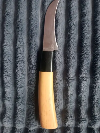 Cuchillo curvo de cocina - miniatura 1