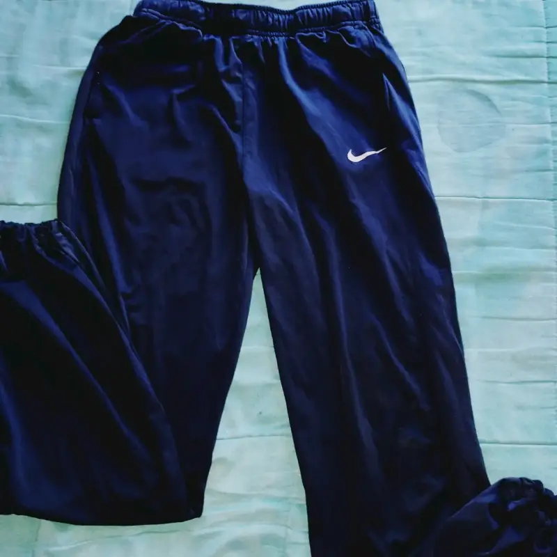 Pantalones deportivos Nike - 1