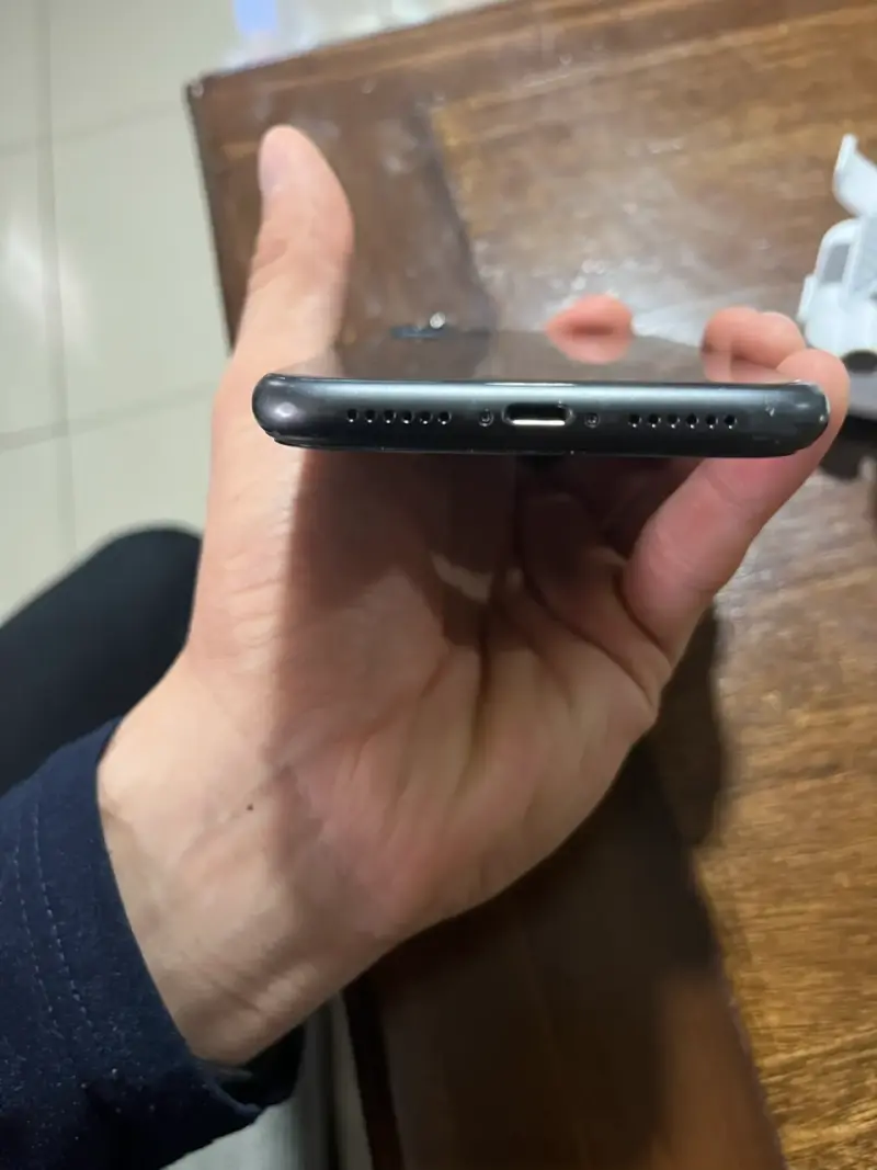 iPhone 11 de 128 gb - 5