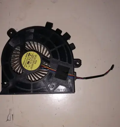 Ventilador de repuesto para laptop - miniatura 2