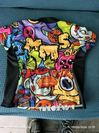 Polera ciclismo gráfica colorida - miniatura 2