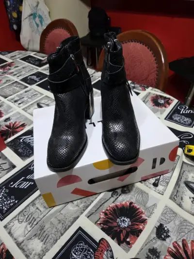 Botines negros de tacón - miniatura 3