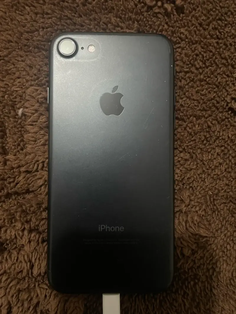 Telefono iphone 7 negro 32GB - 2