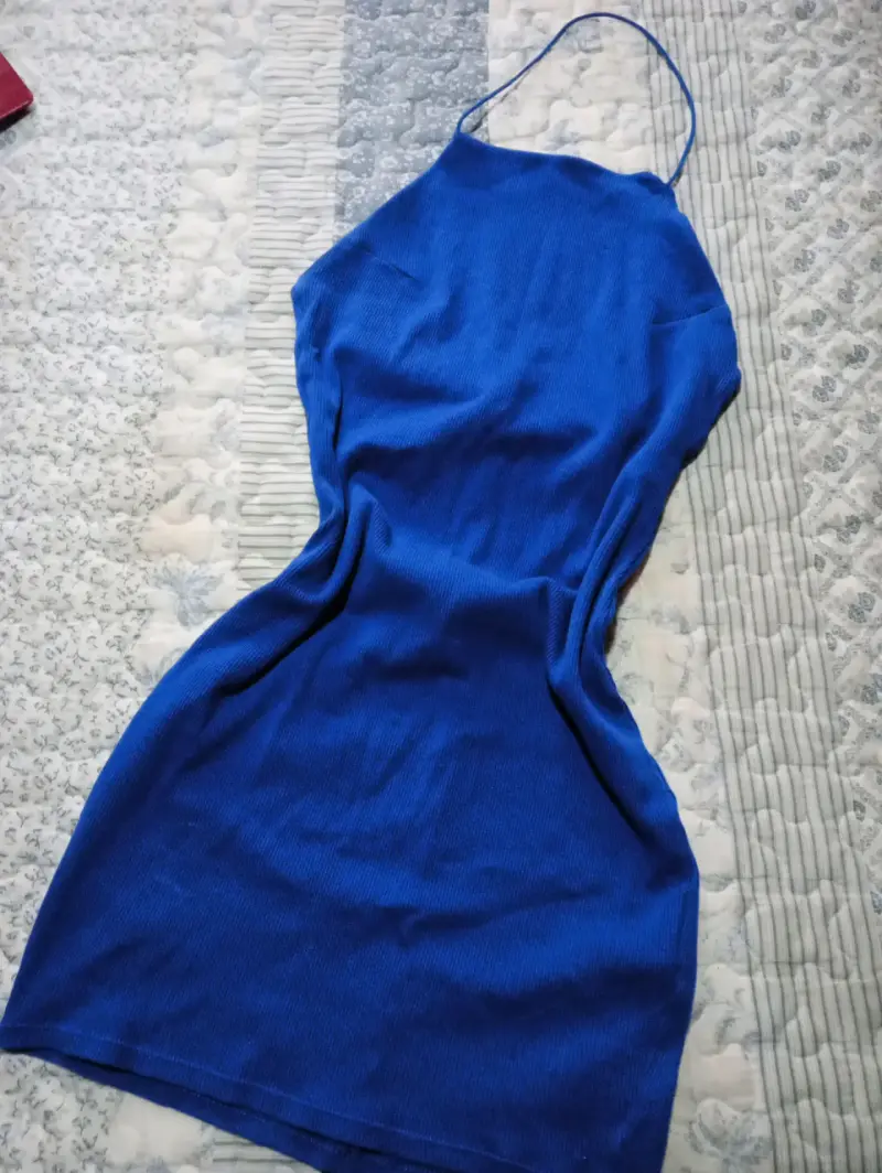 Vestido azul sin mangas