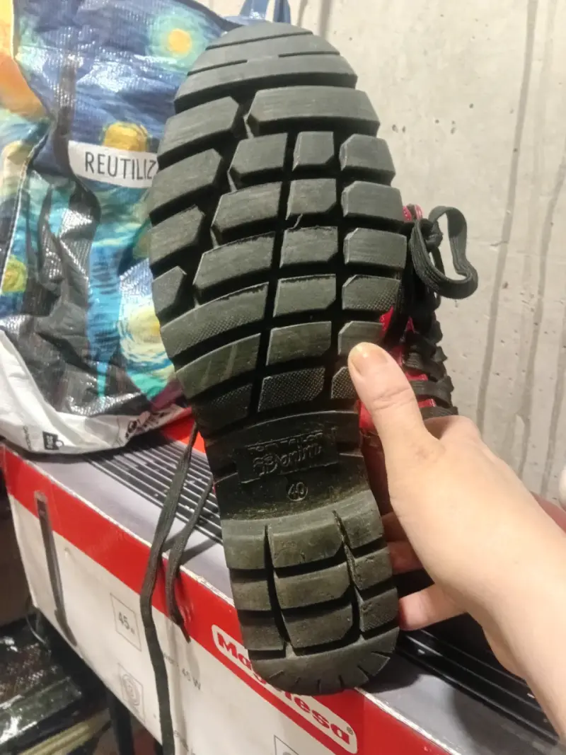 Botas rojas de cuero con cordones - 3