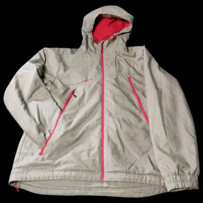 Chaqueta impermeable gris con capucha - miniatura 1