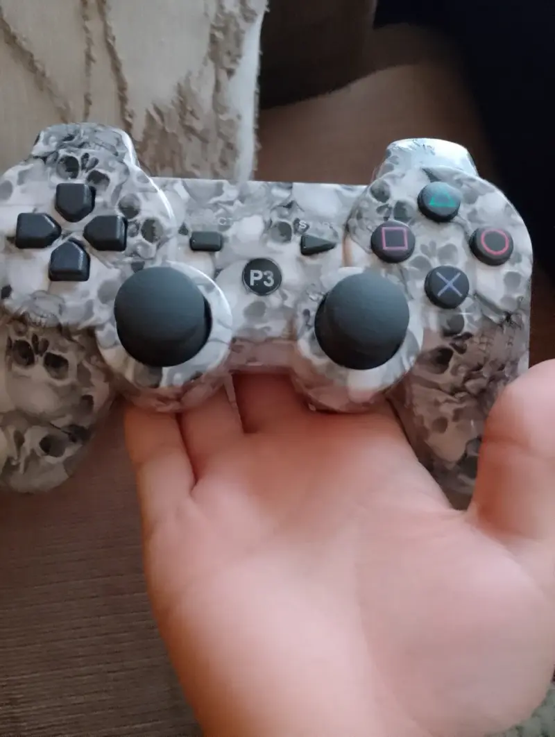 Consola PS3 negra usada hackeada - 2