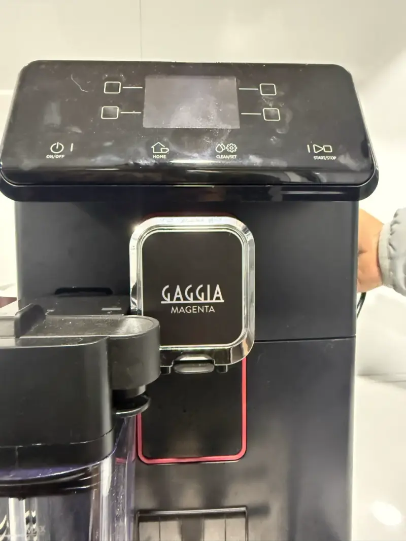 Cafetera Superautomática Gaggia Magenta - 3