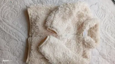 Chaqueta de peluche cremita - miniatura 2