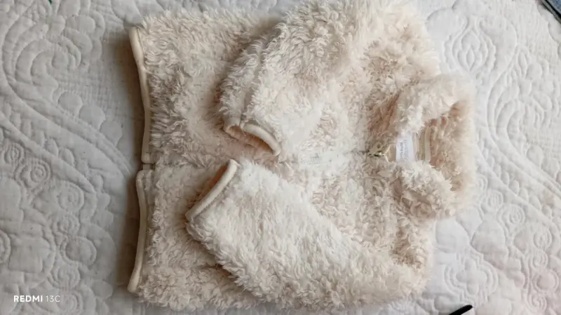 Chaqueta de peluche cremita - 3